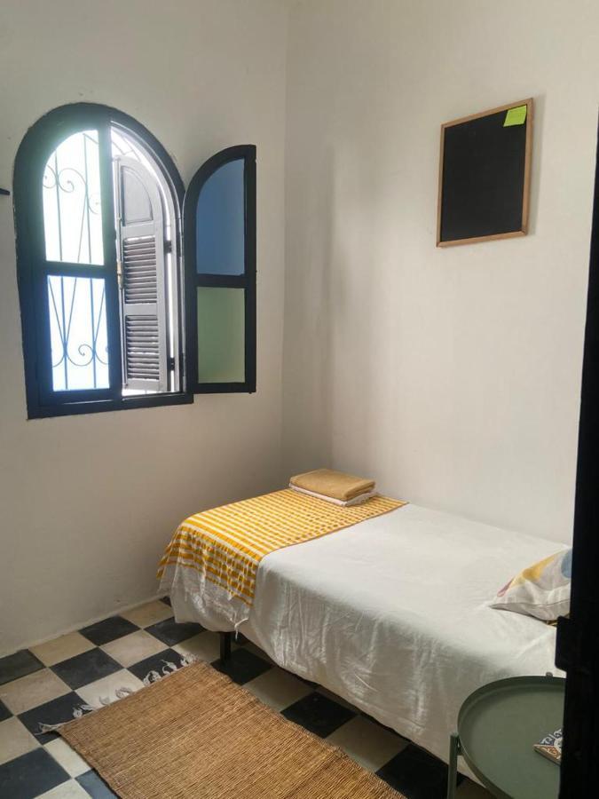Chambre Simple avec Salle de Bains Commune