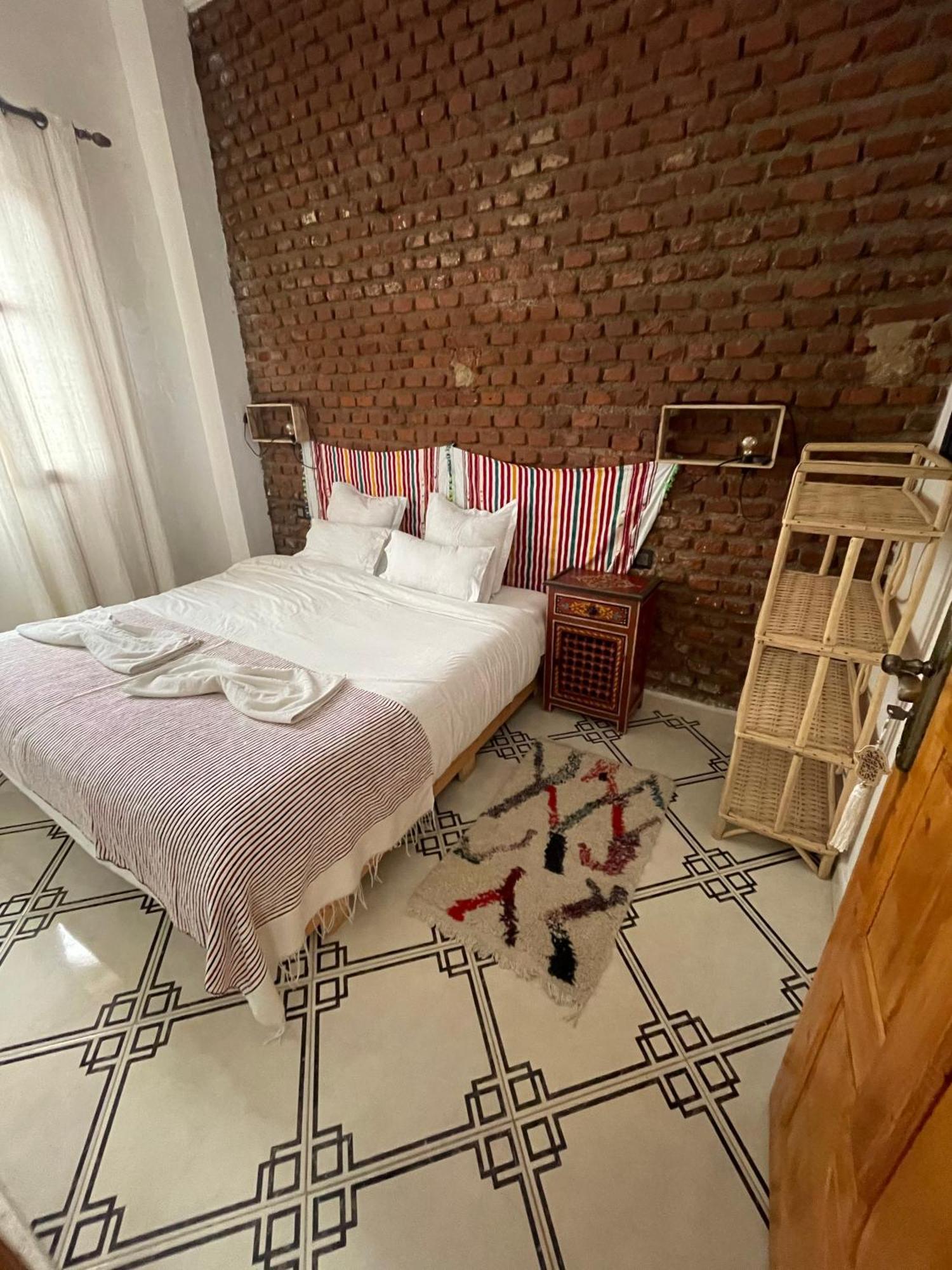 Chambre Double ou Lits Jumeaux avec Salle de Bains