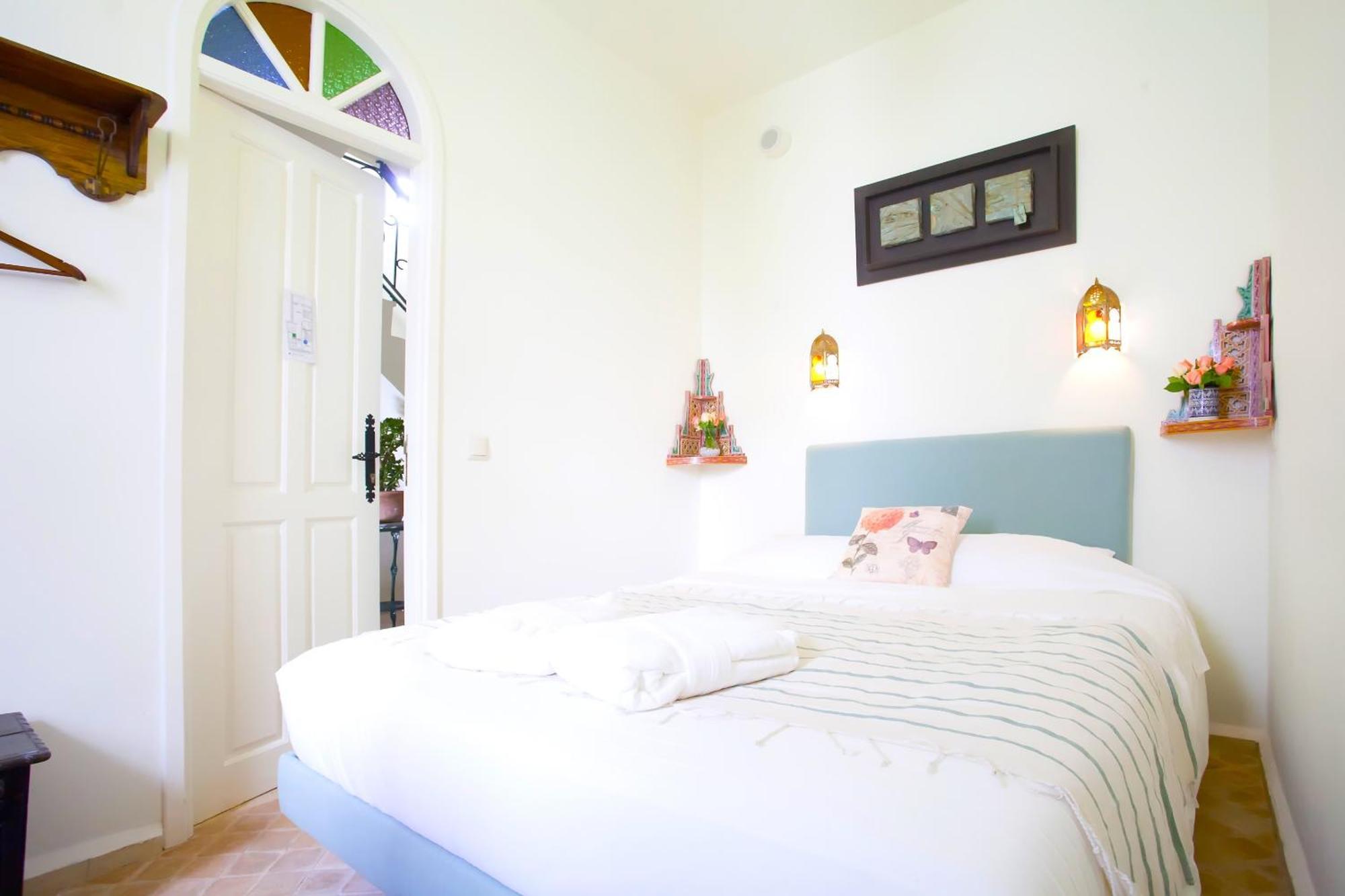 Double Room Private Bathroom